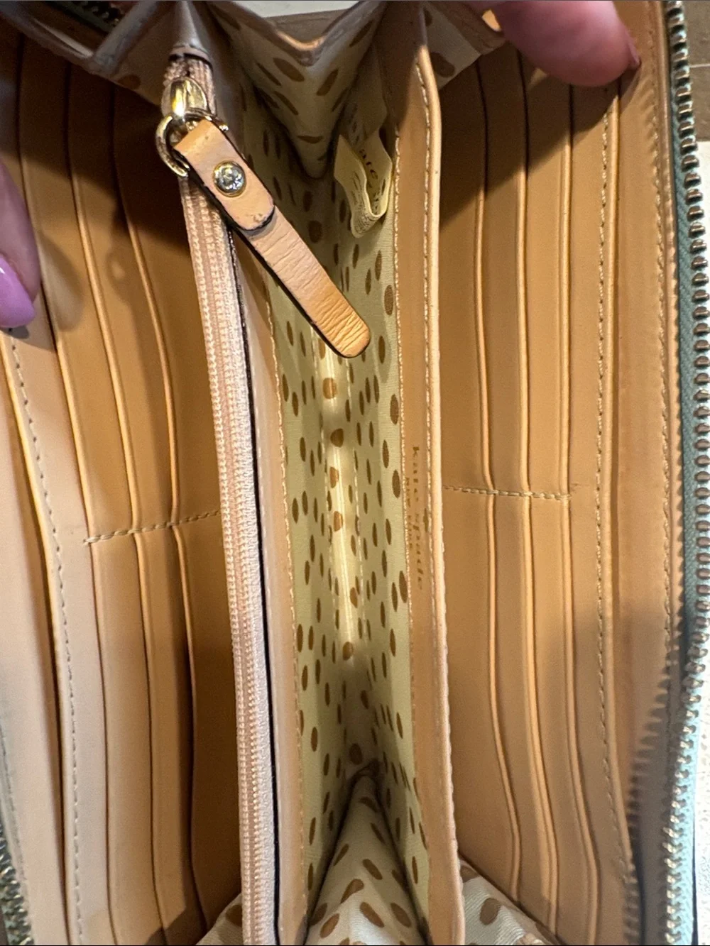 kate spade Wellesley Layton Mint Green Pebbled Leather Zip Wallet EUC